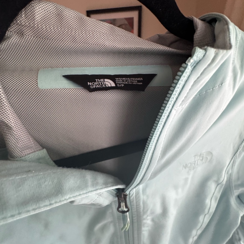 North Face Women's Rain Coat - Picture 3 of 3